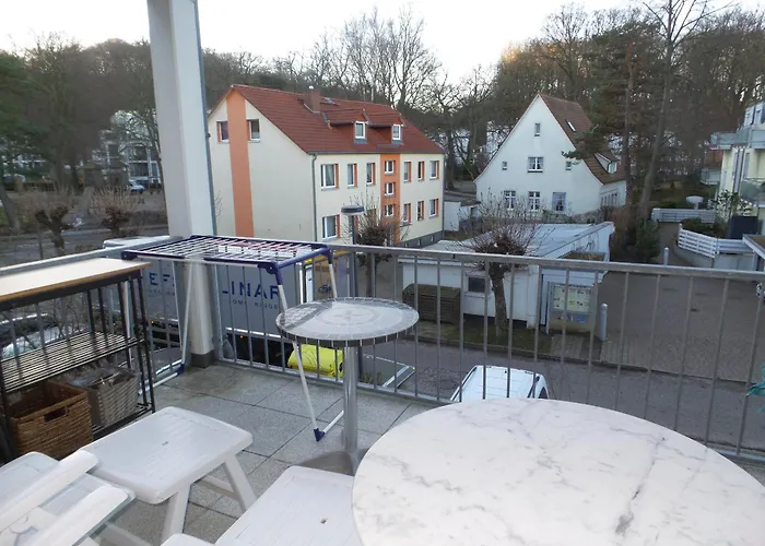 Fewo Direkt Am Strand Mit Suedbalkon, Villa Freia 13, Binz